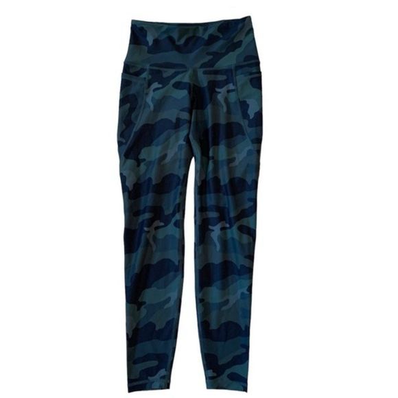 Old Navy Active Elevate Leggings Size Small - Picture 1 of 11